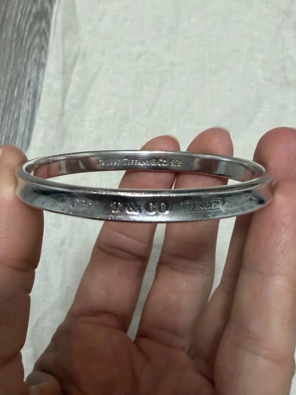 Tiffany & Co. Sterling Silver bangle 7 inches 925 Stamped Bangle - Silver